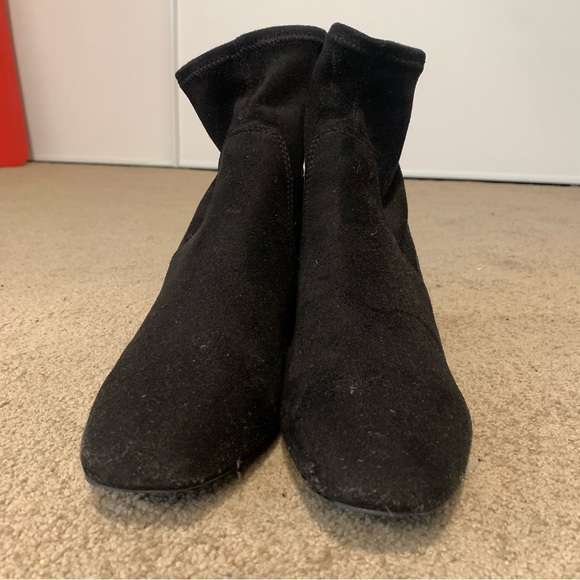 Faux suede booties - Picture 2 of 11